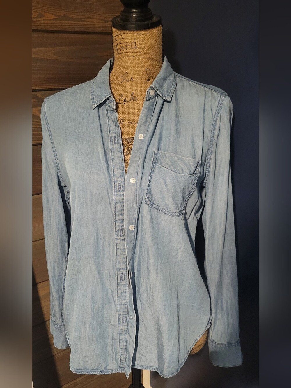 Time & Tru Long Sleeve Demin Style Button Up Top